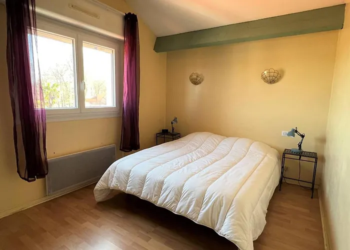 T2 Au Calme Avec Vue Sur La Nive, Internet, Parking Gratuit, - Fr-1-495-11 *